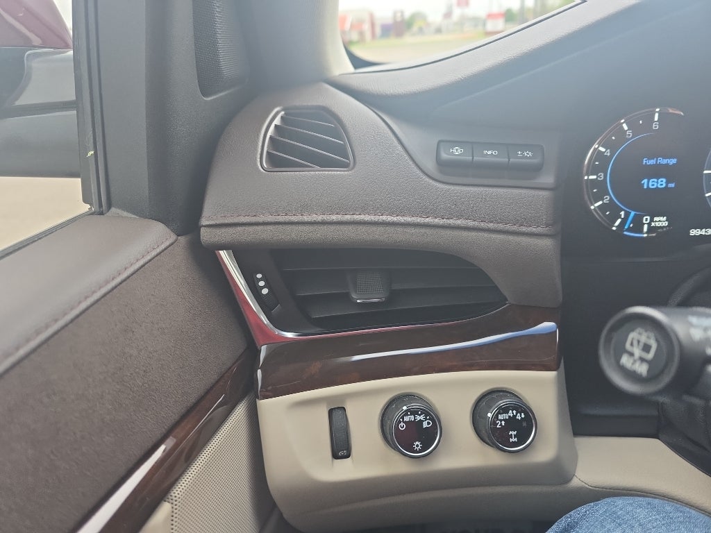 2017 Cadillac Escalade Luxury