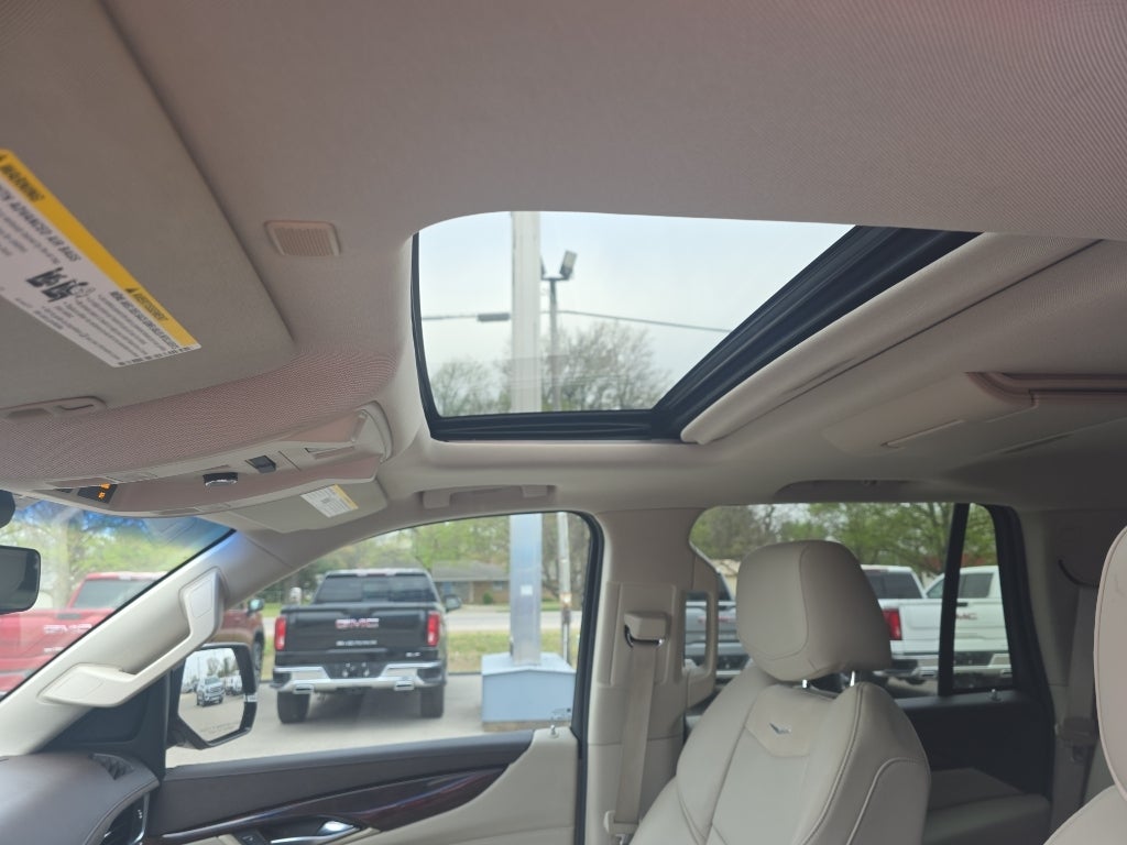 2017 Cadillac Escalade Luxury