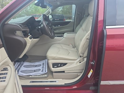 2017 Cadillac Escalade Luxury