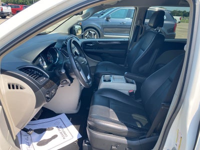2012 Chrysler Town & Country Touring
