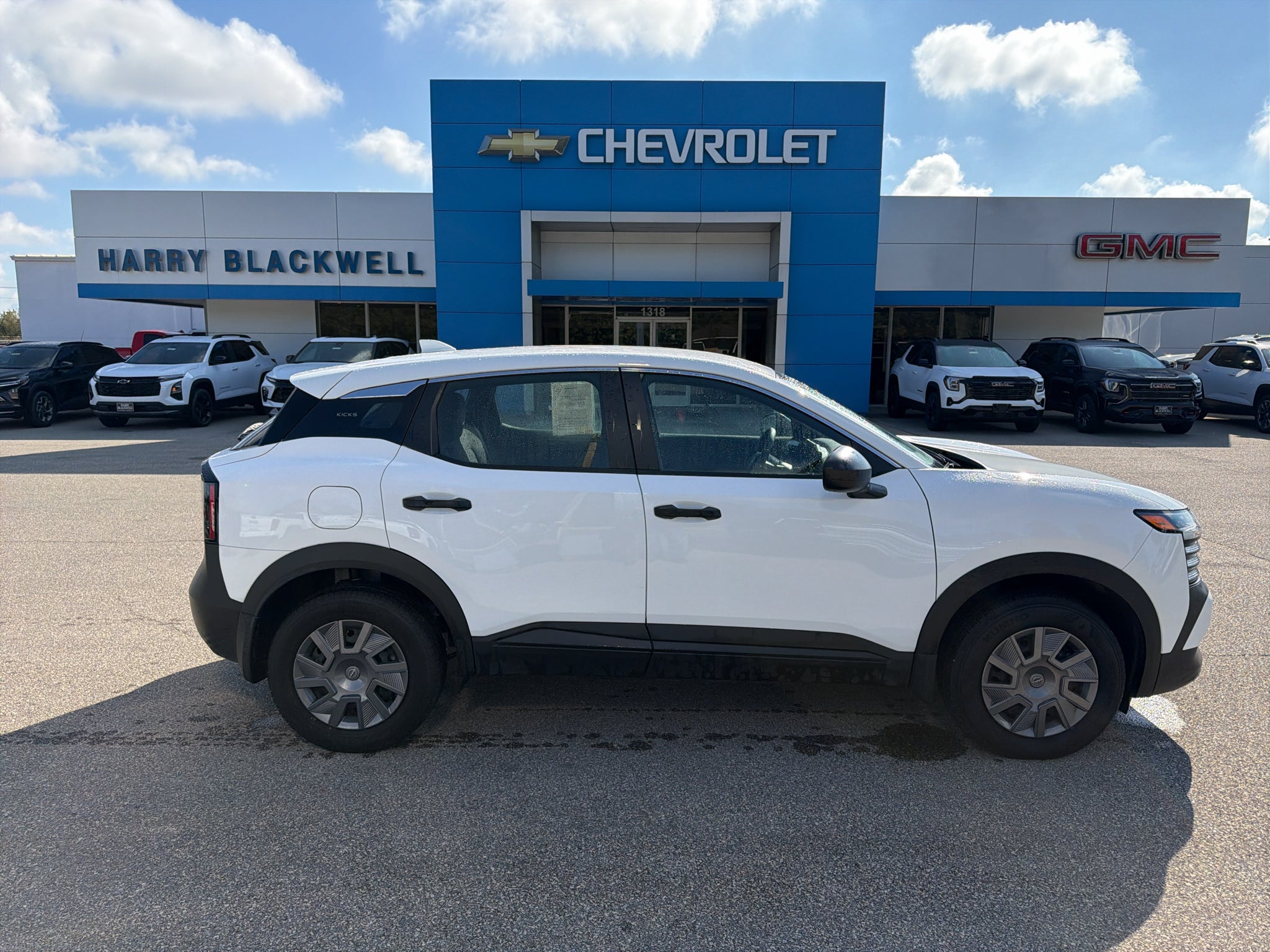 2025 Nissan Kicks S AWD