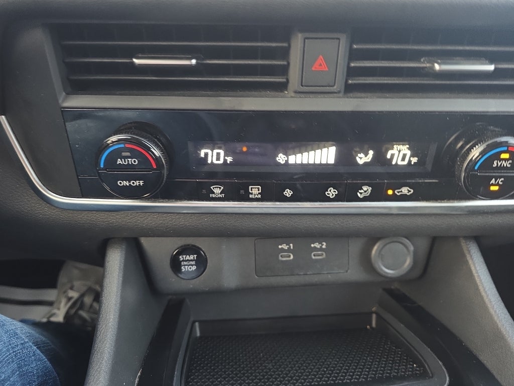 2024 Nissan Rogue SV